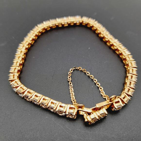 Vintage CZ Clear Rhinestone Tennis Bracelet - 7 1/4 Inches - RS Fold Over Clasp - Picture 7 of 10